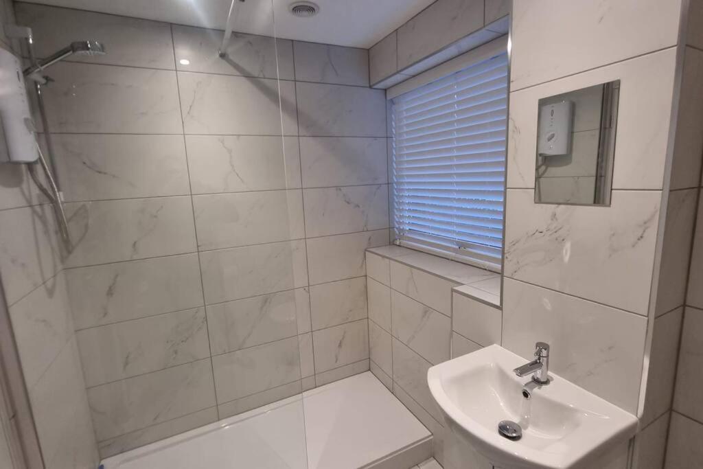 Spacious Self Contained Flat In Superb Location Lymington Ngoại thất bức ảnh